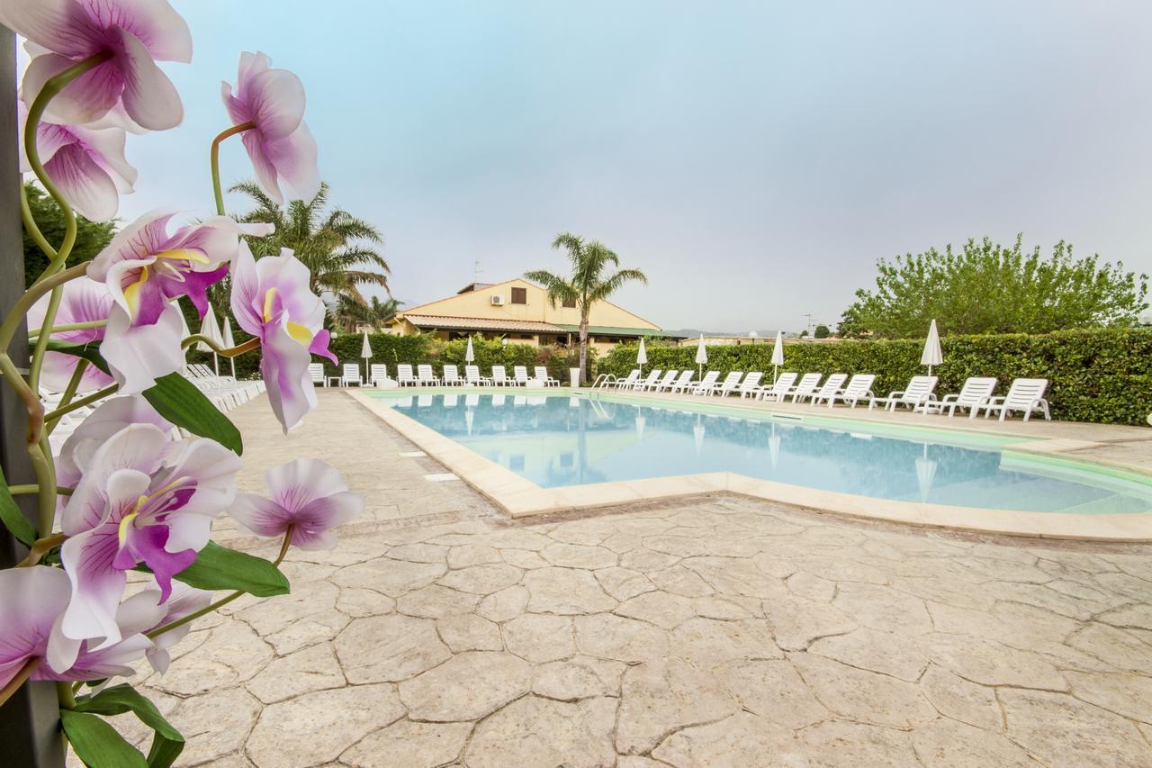 Paradise Beach Camera Mansardata Vicino Cefalu Piscina Aperta Кампофеличе-ди-Роччелла Экстерьер фото